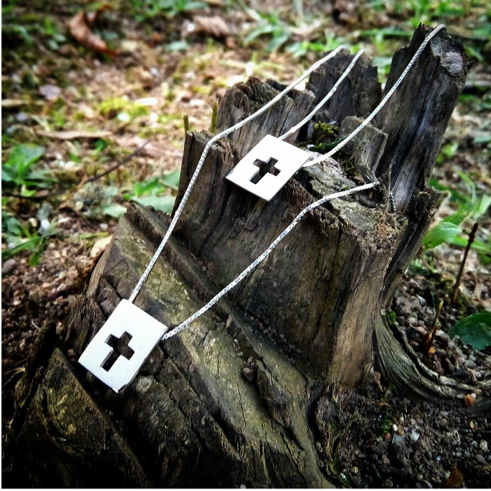 Colar Escapulário Crucifixo - Imagem 3